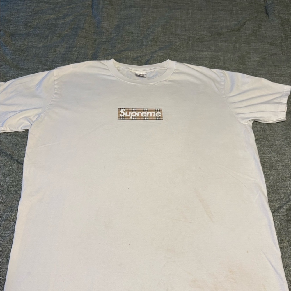 SUPREME × Burberry Box Logo Tee – White – Size Large – SS22